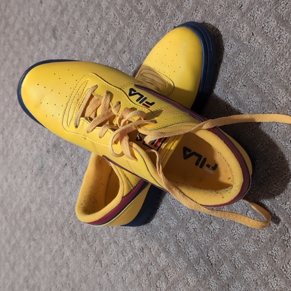 Fila - Original Fitness Running Shoe - Picture 2 of 4